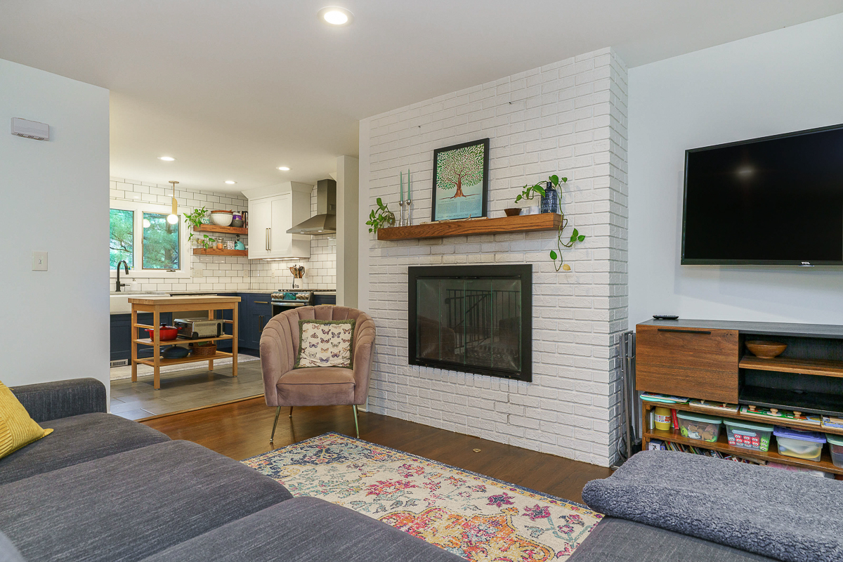232 Hardy Way-34