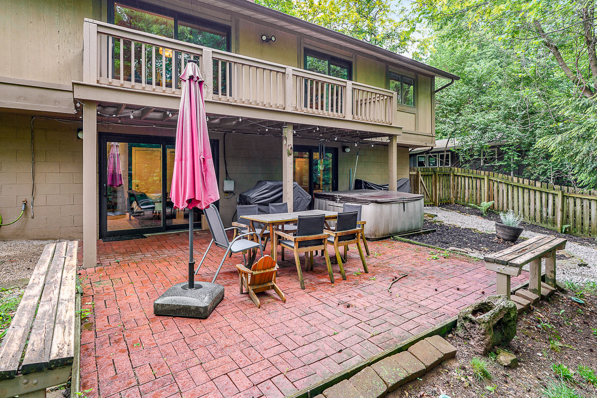 232 Hardy Way-8