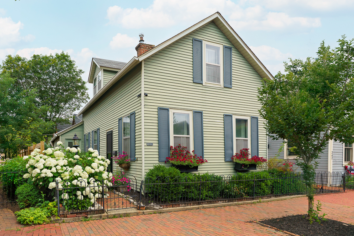 238 Lansing-1