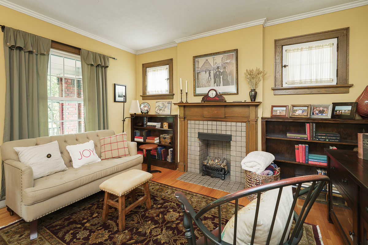 2554 Seneca Park Pl-24