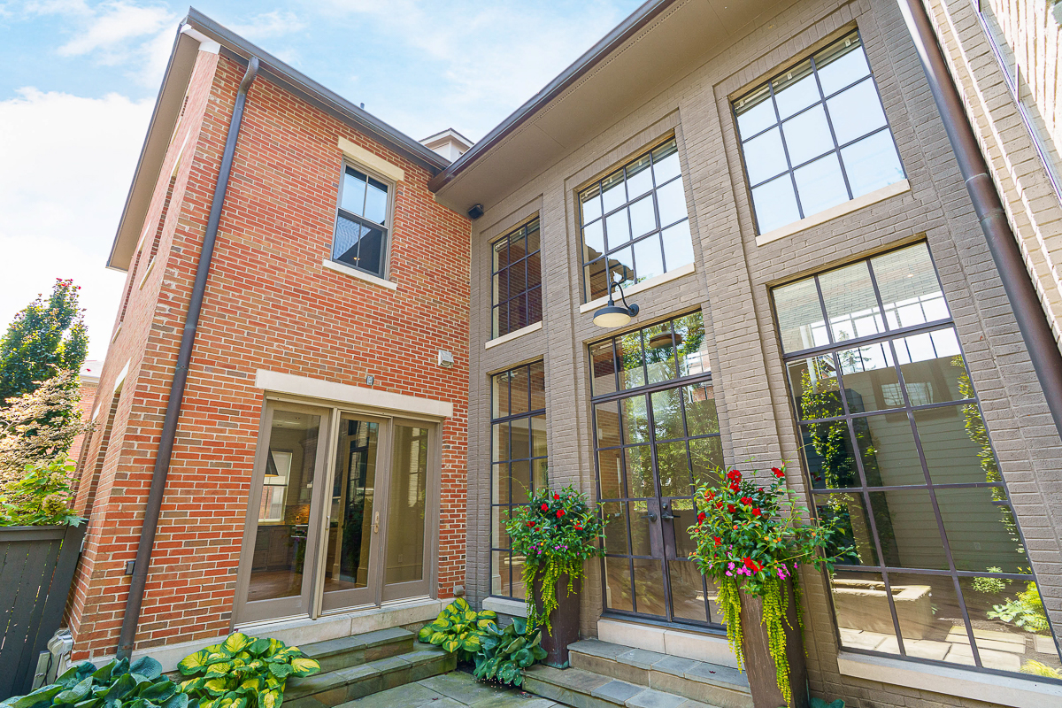 252 E Beck St-26