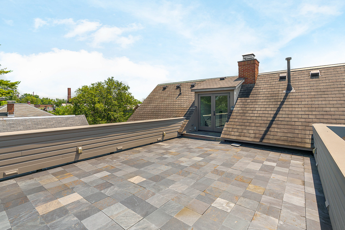 252 E Beck St-71