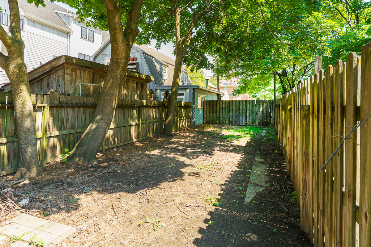 252 e Thurman Ave-2