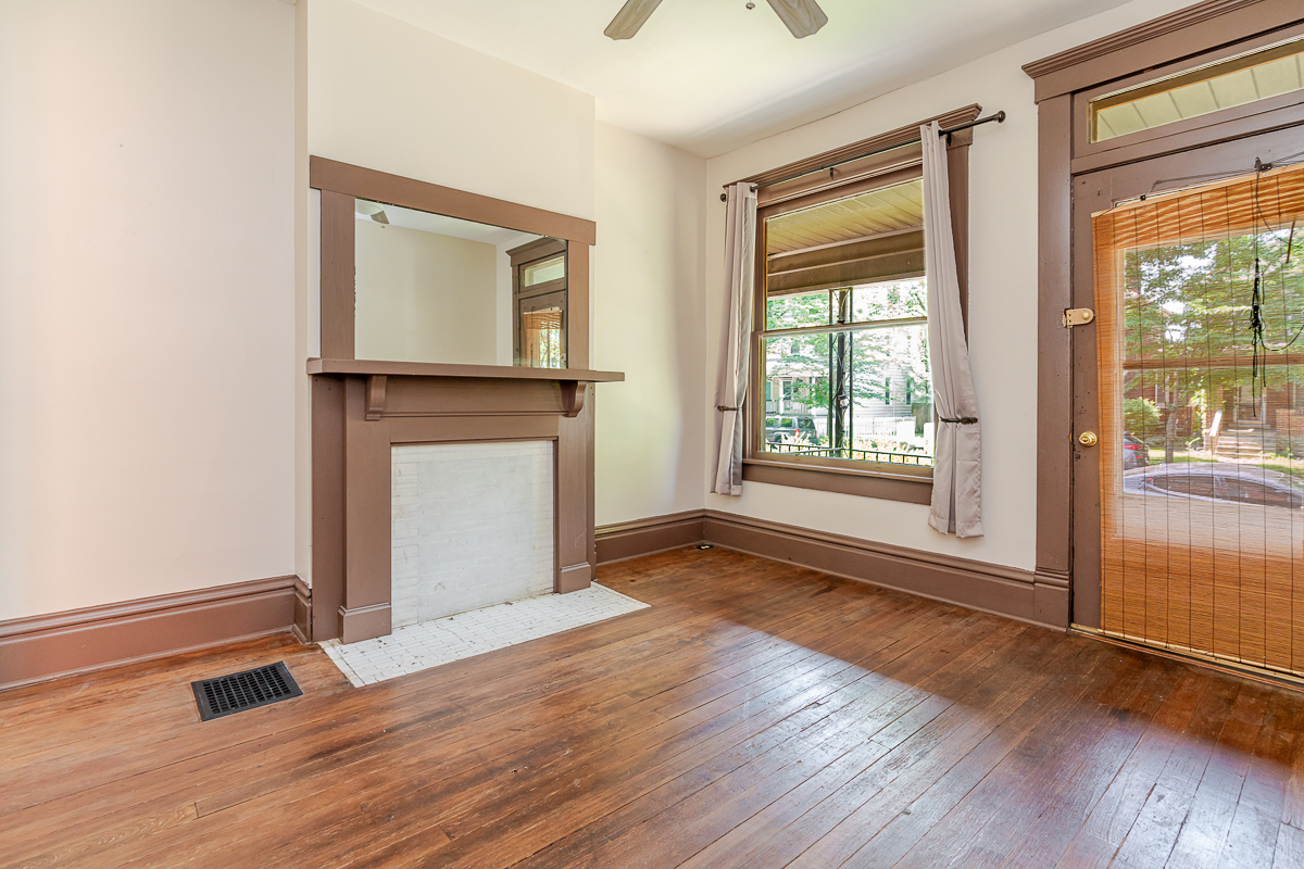 252 e Thurman Ave-5