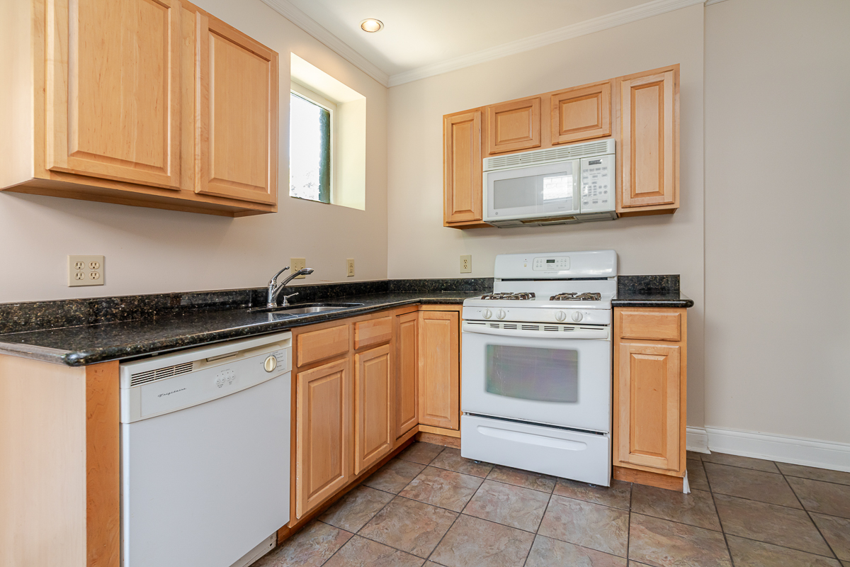 252 e Thurman Ave-9