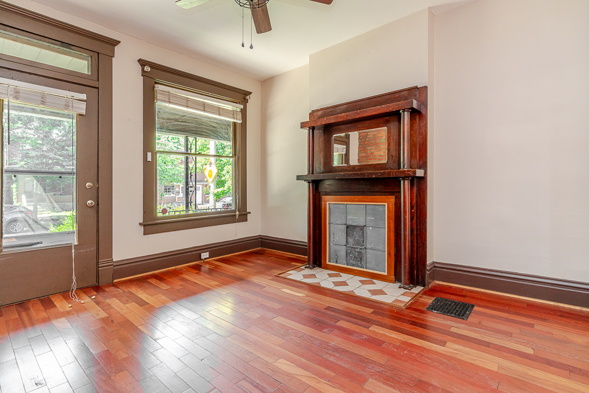 254 e Thurman Ave-5