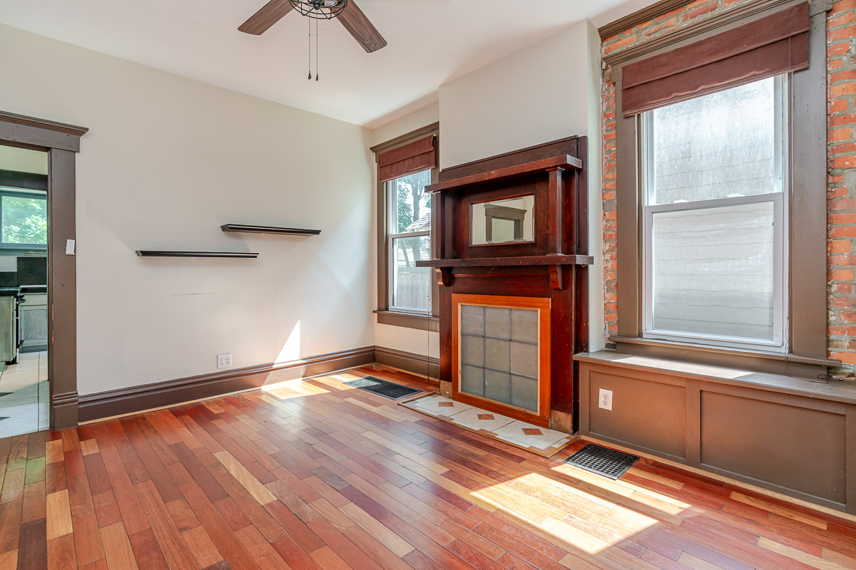 254 e Thurman Ave-7