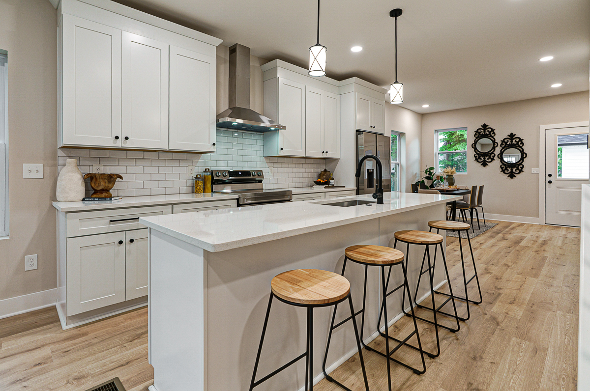 2587-2589 Dayton Ave -22