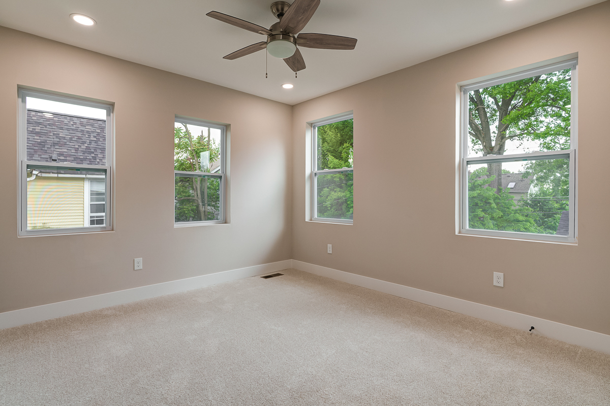 2587-2589 Dayton Ave -27