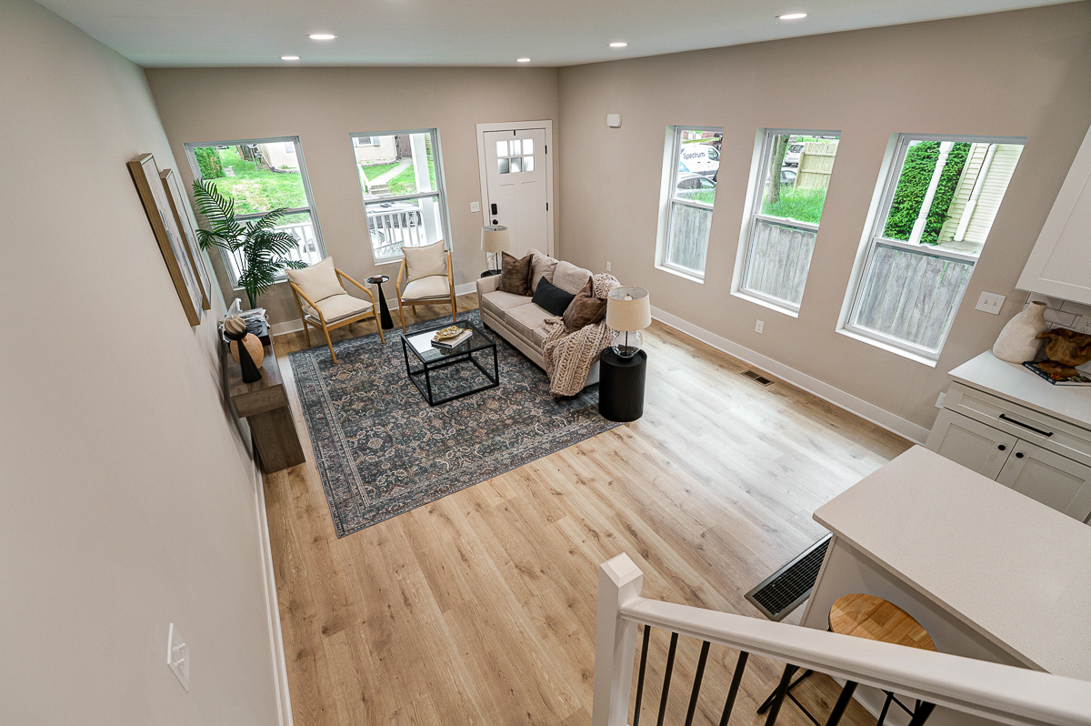 2587-2589 Dayton Ave -37