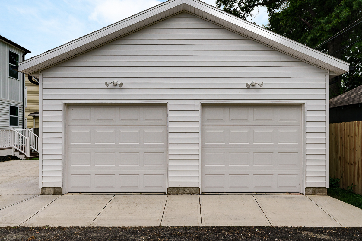 2587-2589 Dayton Ave -38