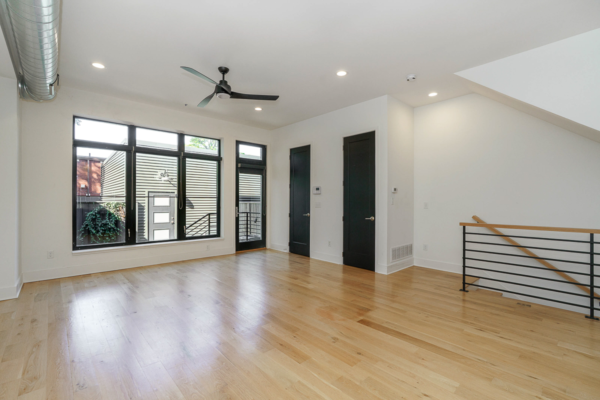 25 w Frankfort St-19