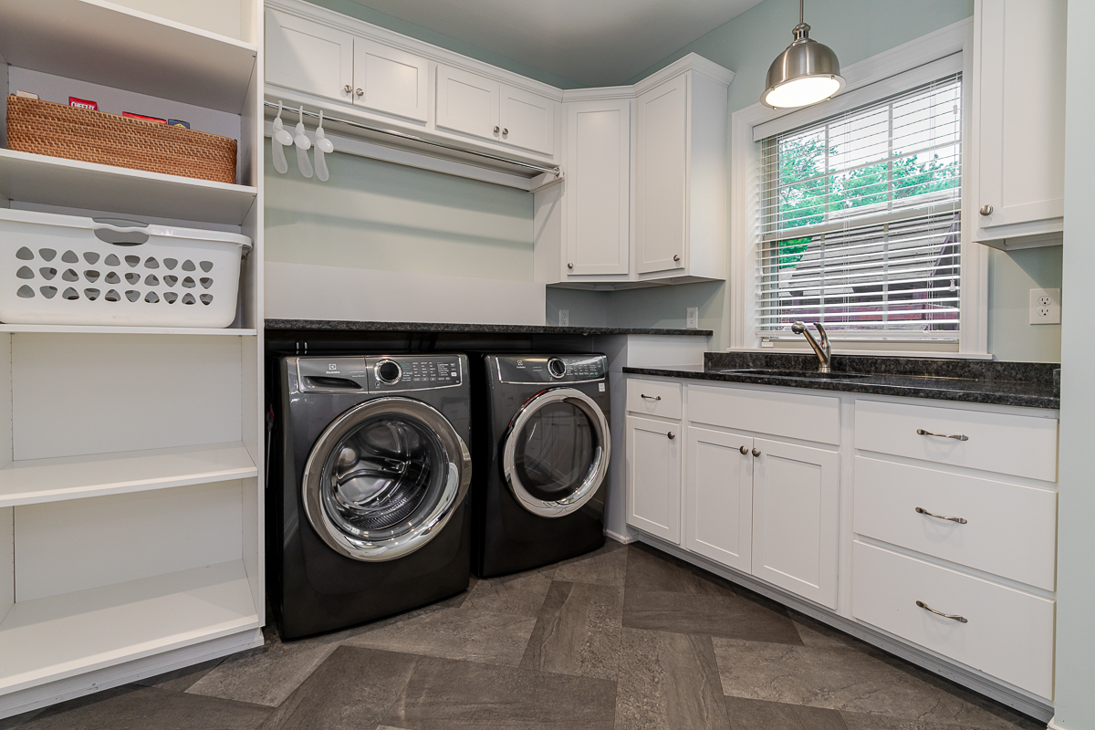 260 McCoy Ave-51