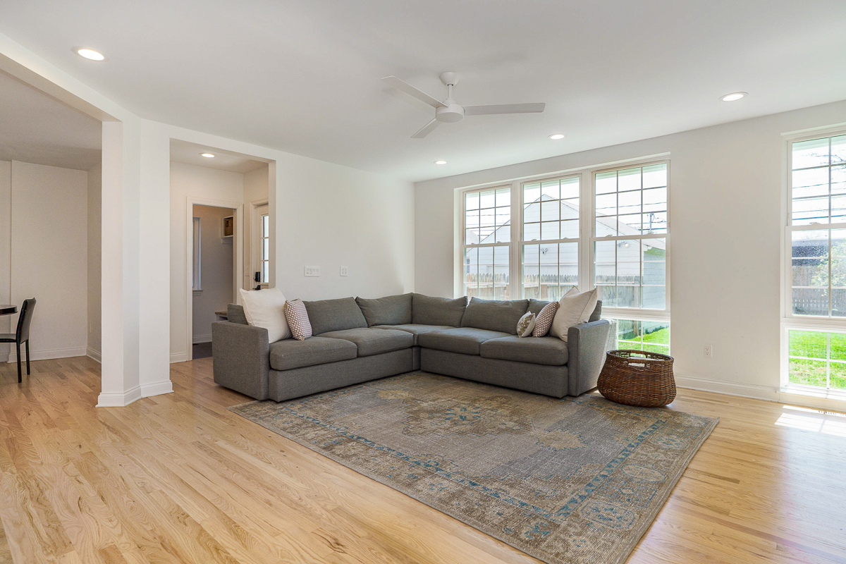 2737 Sherwood Ave-32