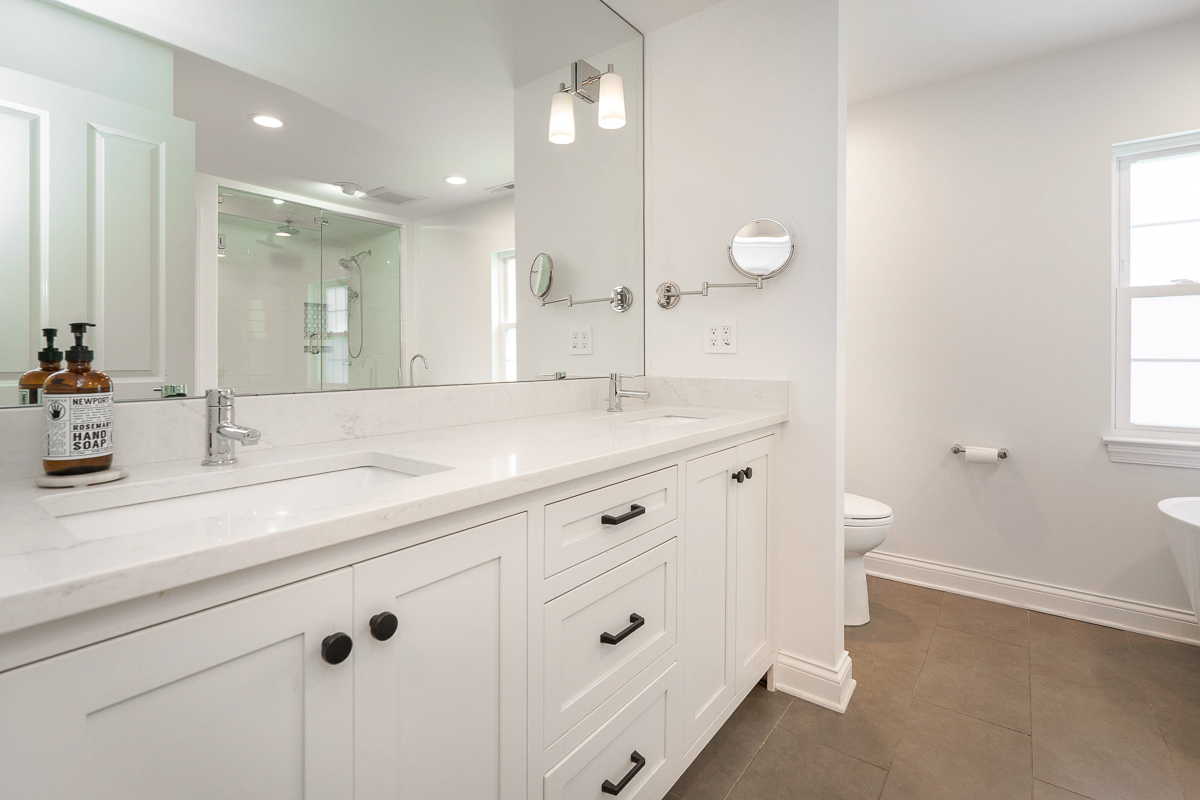 2737 Sherwood Ave-45