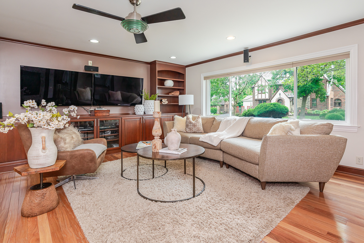 2738 e Broad St-21