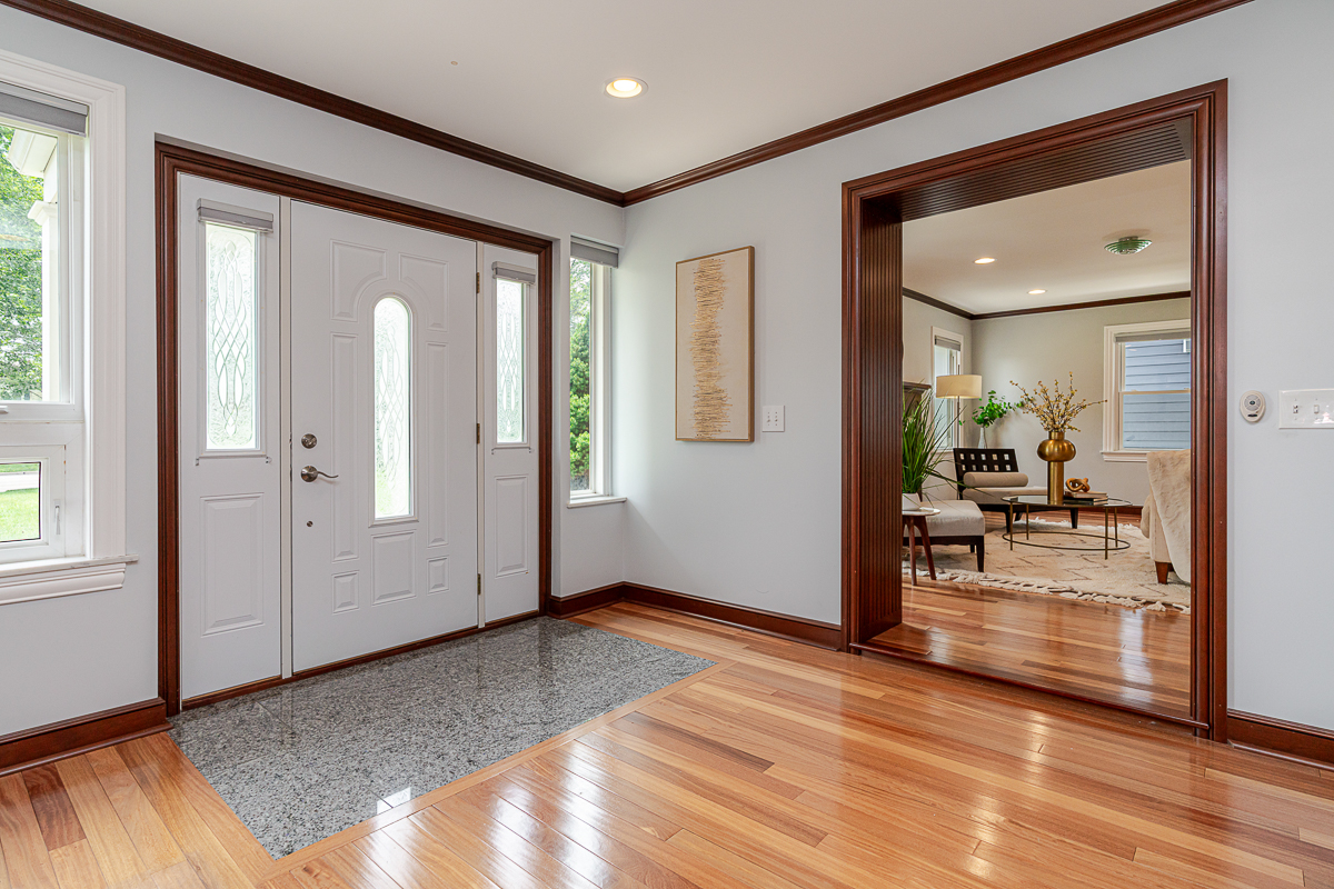 2738 e Broad St-45