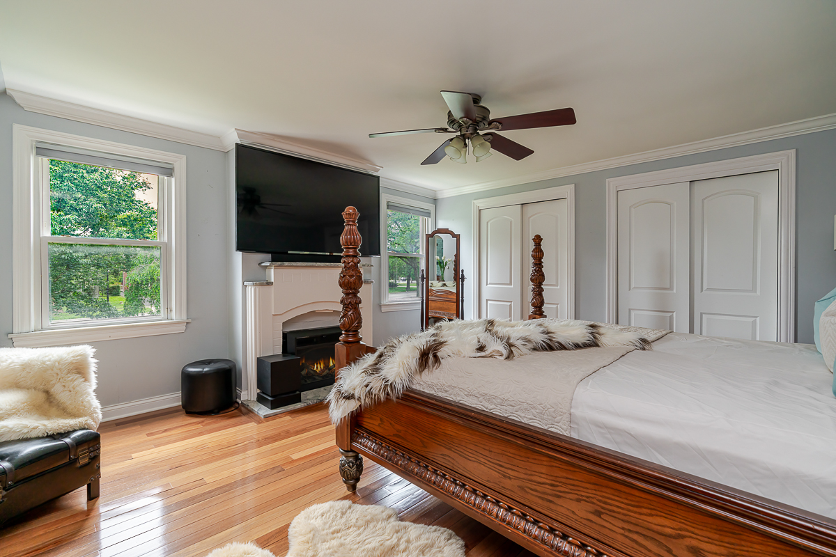 2738 e Broad St-52