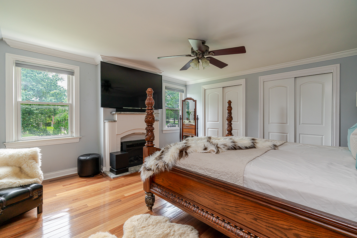 2738 e Broad St-53