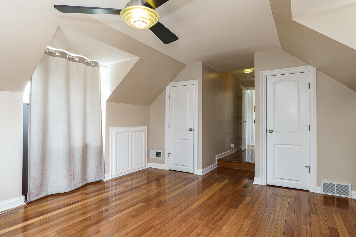 2738 e Broad St-71
