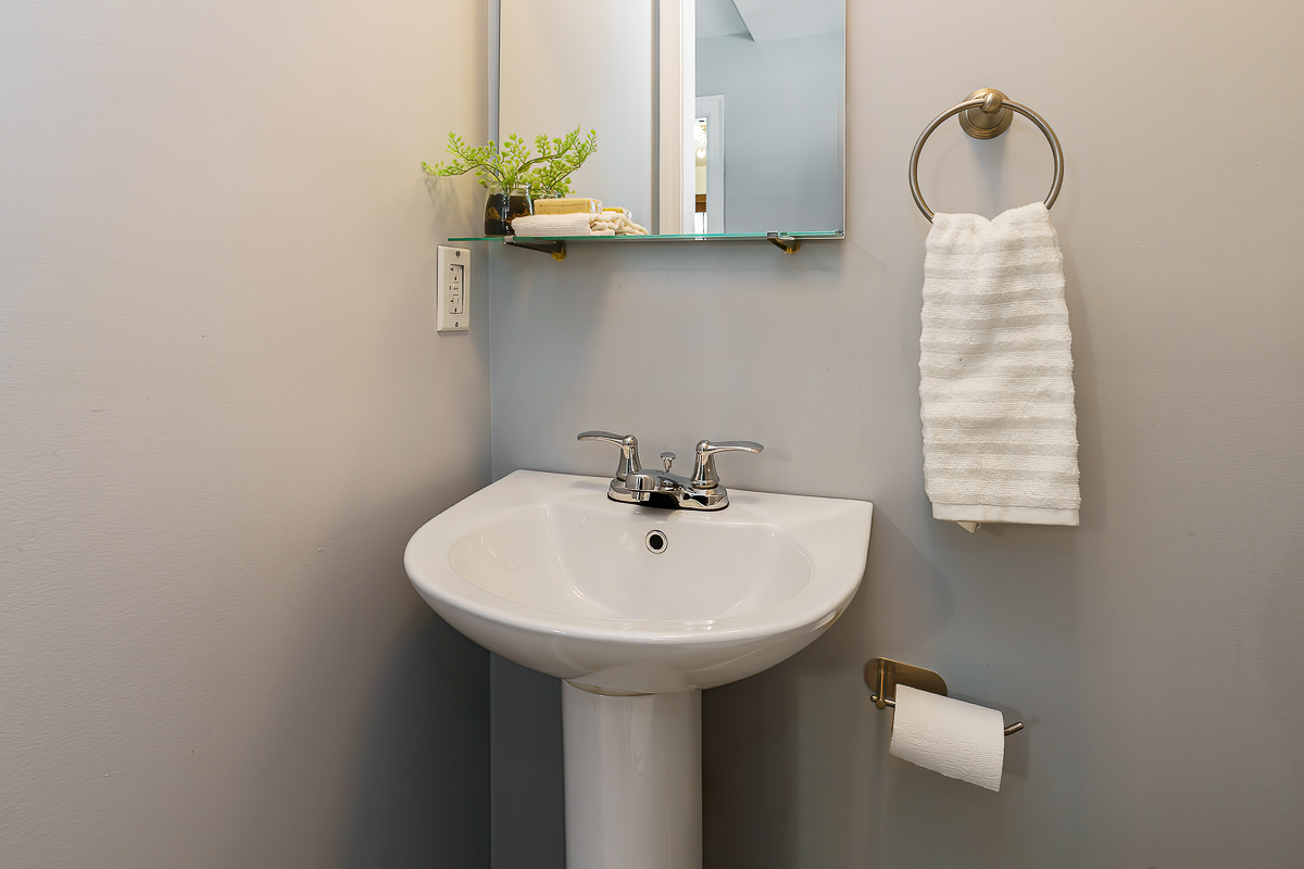 2771 Indianola Ave-15