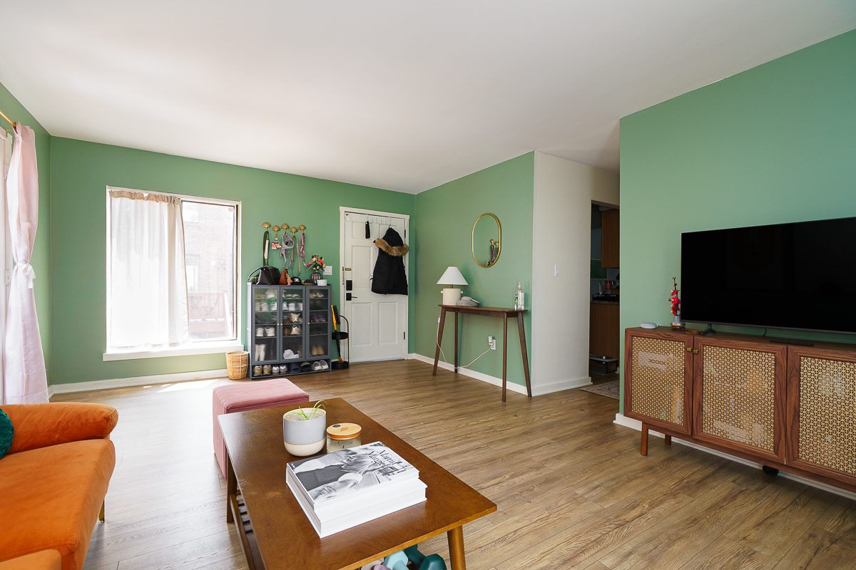 277 Lear St-13