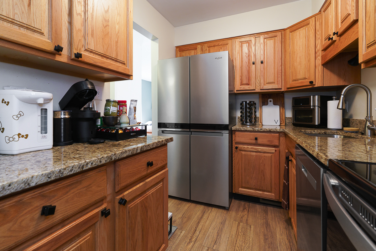 277 Lear St-17