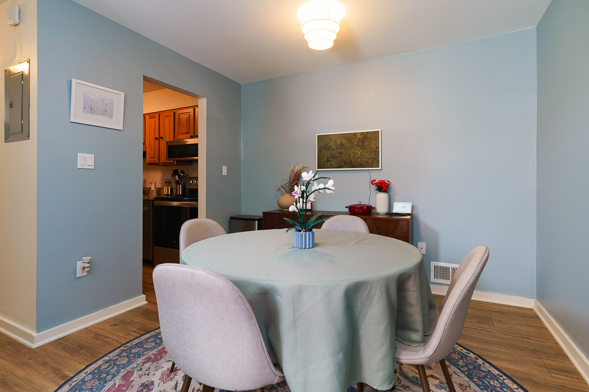 277 Lear St-21