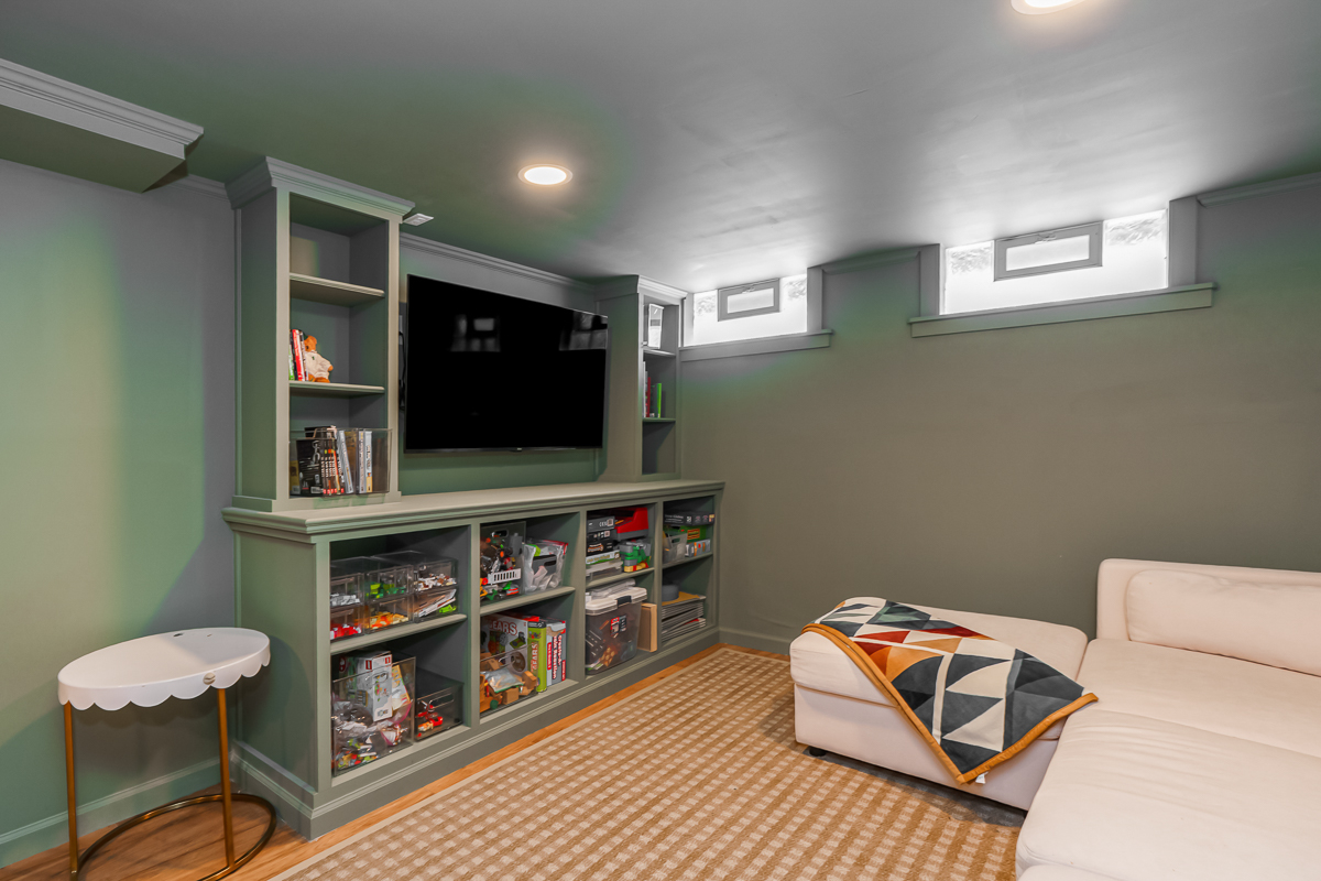 284 S Stanwood Rd-14