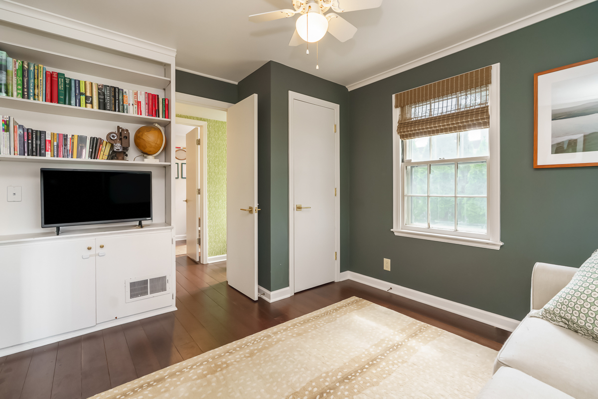 284 S Stanwood Rd-38