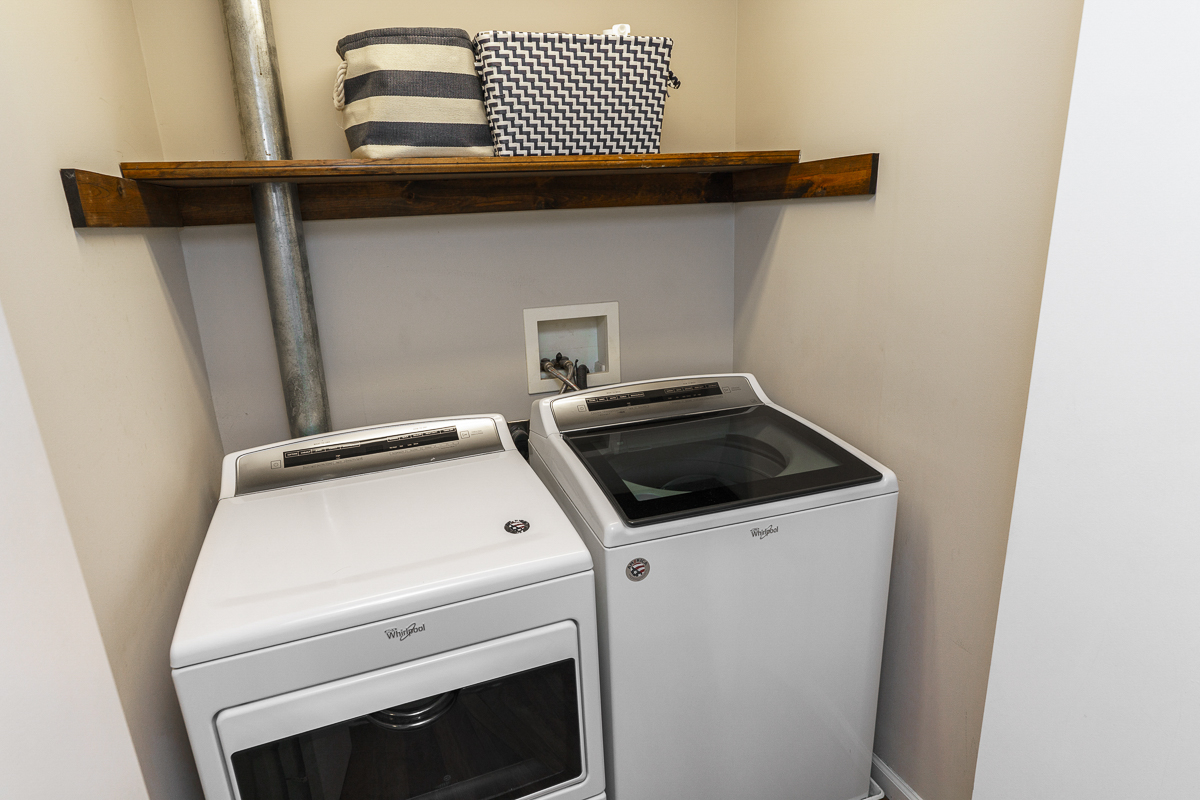 284 S Stanwood Rd-47