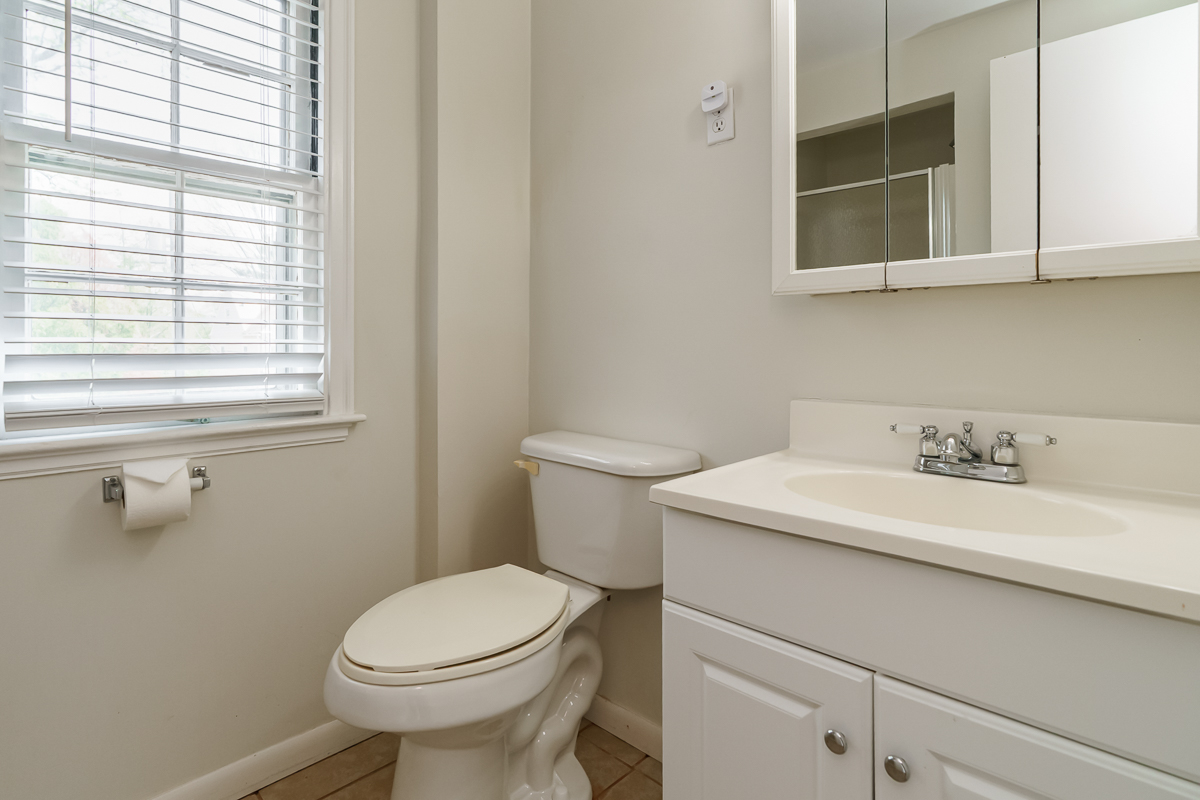 284 S Stanwood Rd-61