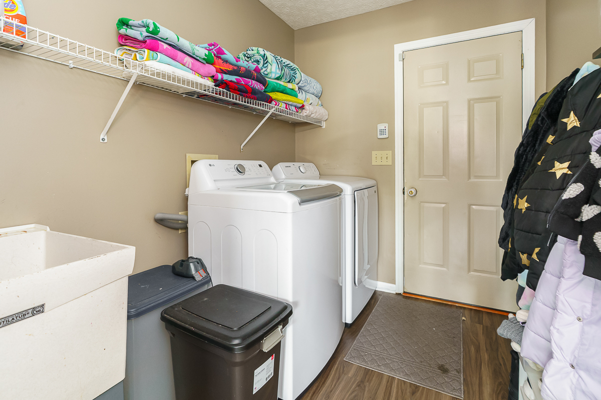 2886 WYNNELEAF ST-30