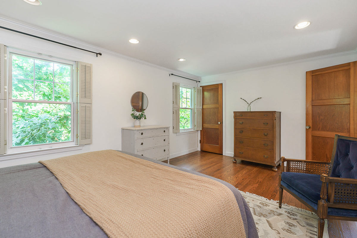 2986 Bremen St-25