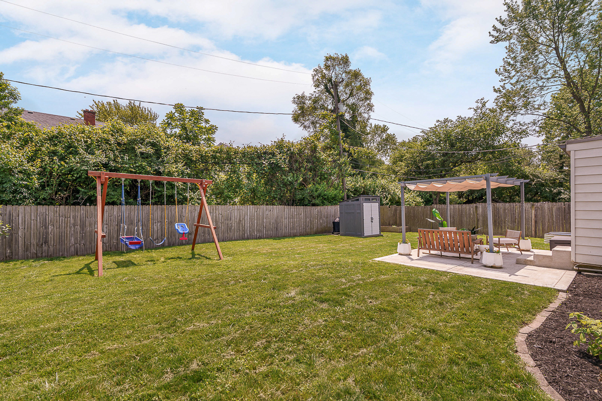 308 N Stanwood Rd-8