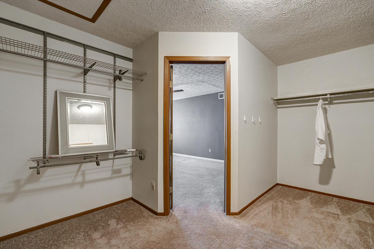 3162 Bowdoin Cir-29