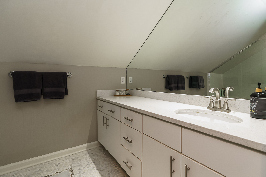 336 s Columbia Ave-122