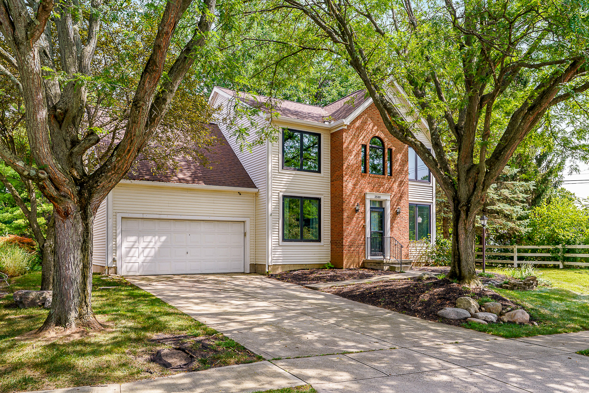3588 Rivervail Dr-3