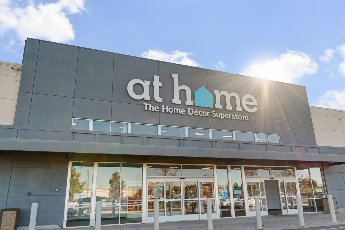 3832 Falls Circle Dr-35