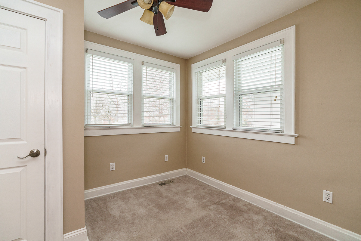 402 Southwood Ave-35