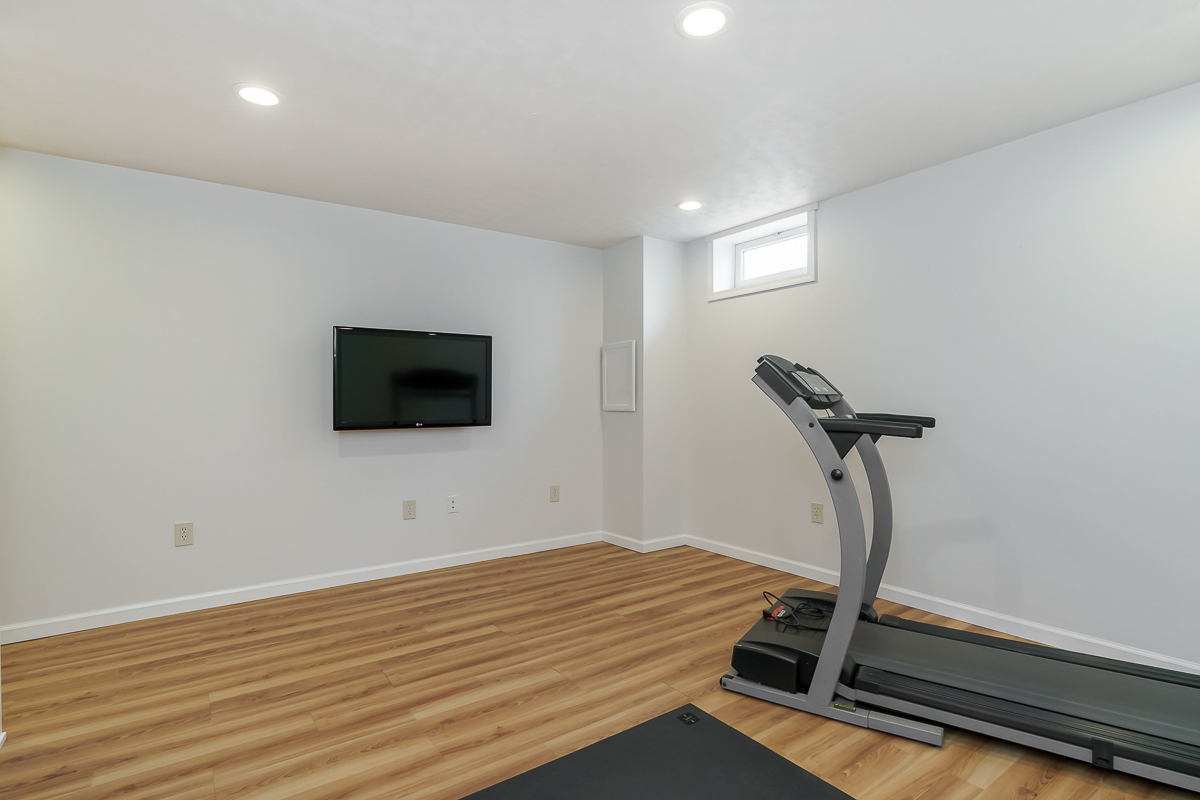 4101 Greenbelt Dr-46