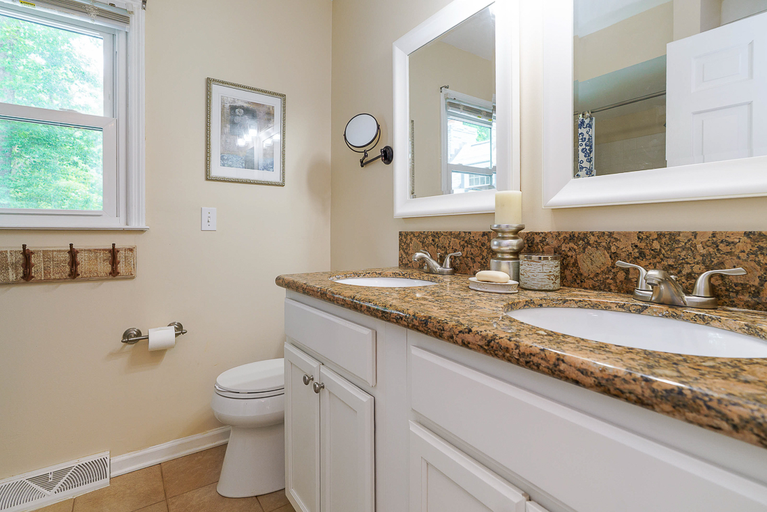 4211 Woodbridge Rd-59