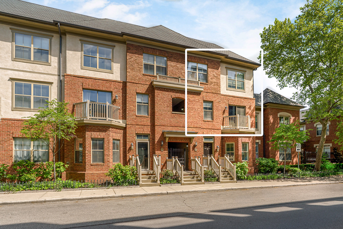 42 w Russell St-11