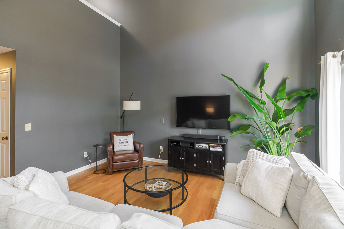 42 w Russell St-25