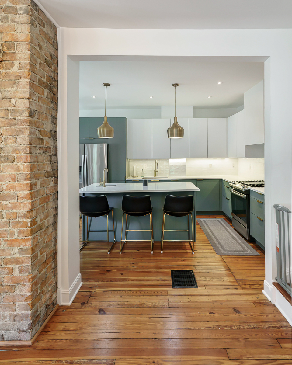 432 E Kossuth St-17
