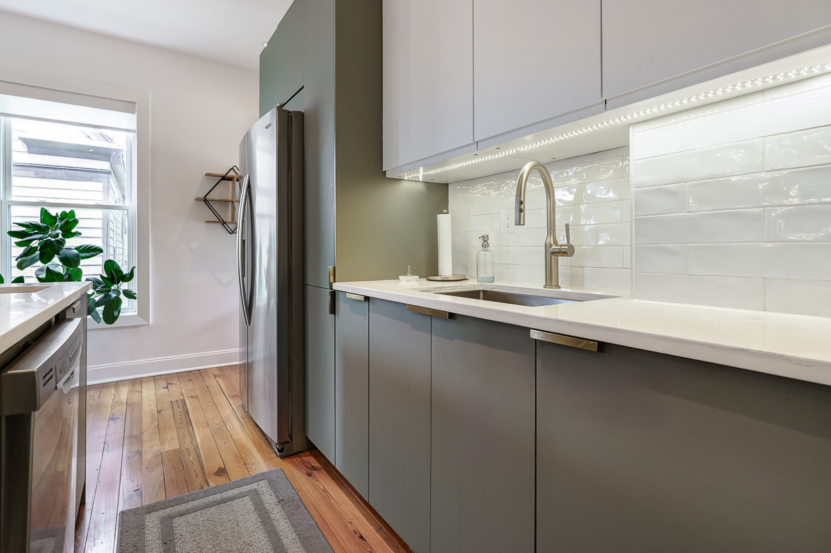 432 E Kossuth St-20