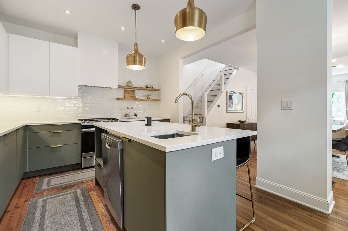 432 E Kossuth St-22