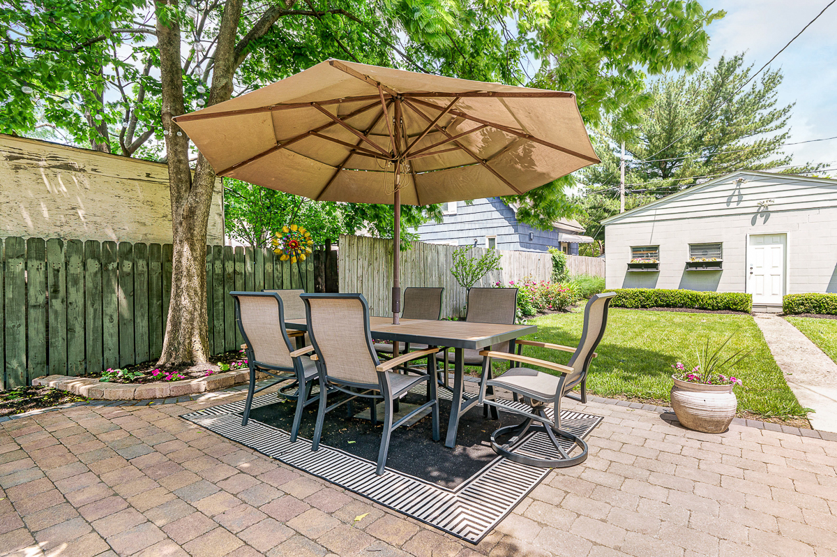 432 E Kossuth St-4
