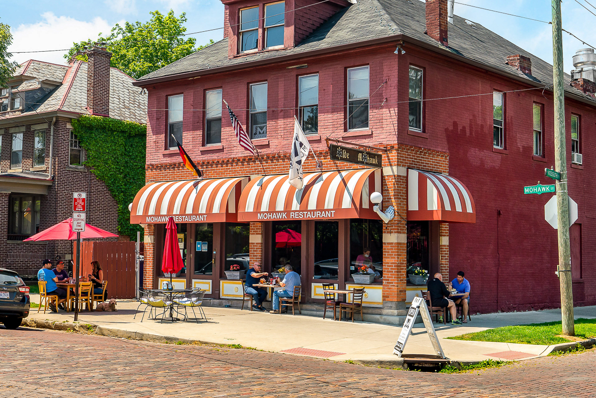 432 E Kossuth St-42
