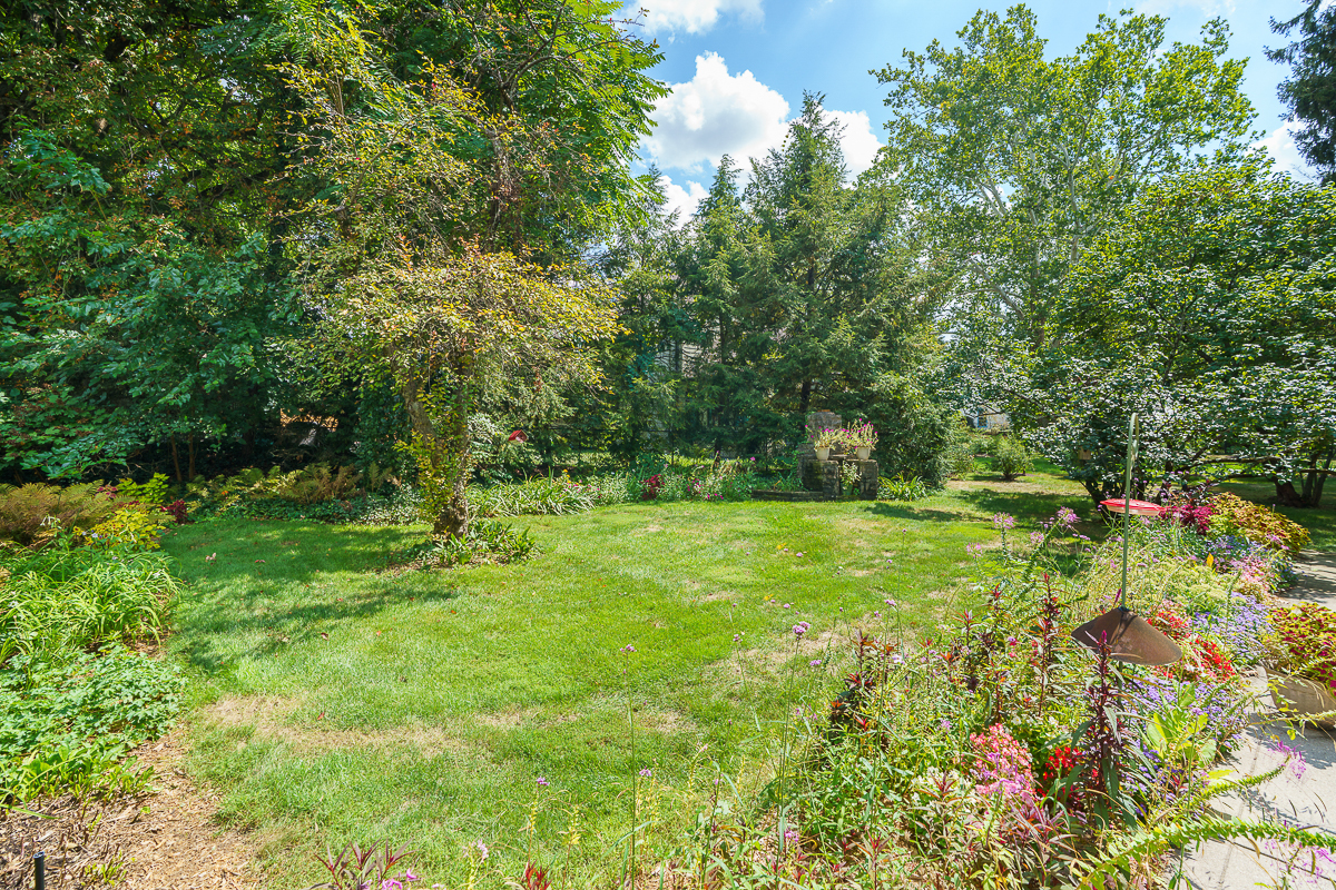 436 s Parkview Ave-14